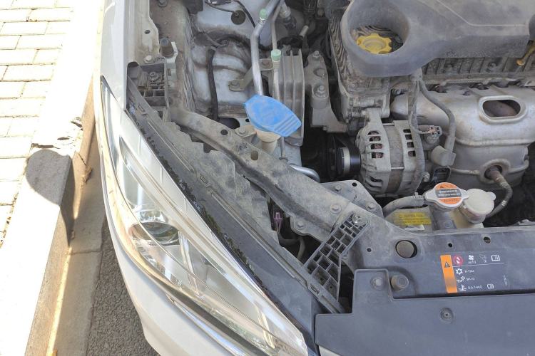 Used Roewe 360 2018 PLUS 1.5L Automatic Luxury Edition Engine Bay Right