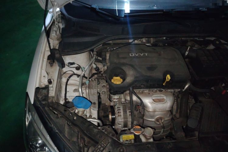 Used Roewe 360 2018 PLUS 1.5L Automatic Luxury Edition Engine Bay Right