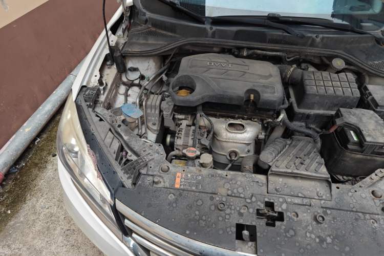 Used Roewe 360 2018 PLUS 1.5L Automatic Luxury Edition Engine Bay Right