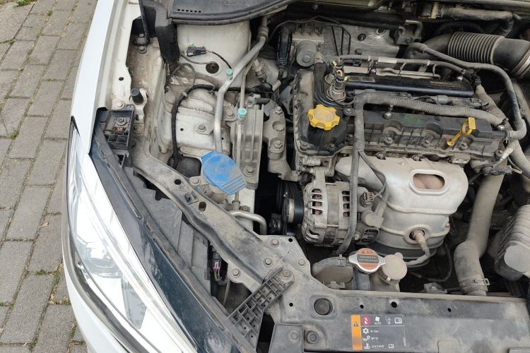 Used Roewe 360 2018 PLUS 1.5L Manual Luxury Edition Engine Bay Right