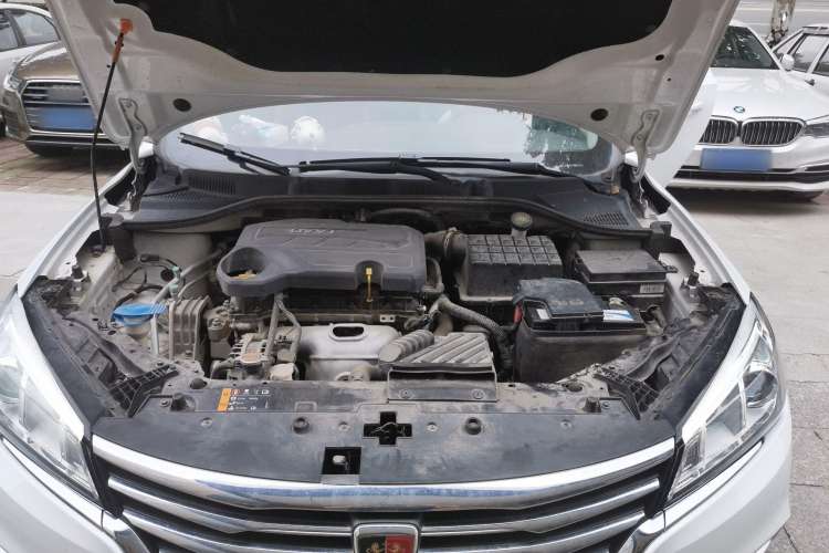 Used Roewe 360 2018 PLUS 1.5L Manual Luxury Edition Engine Bay