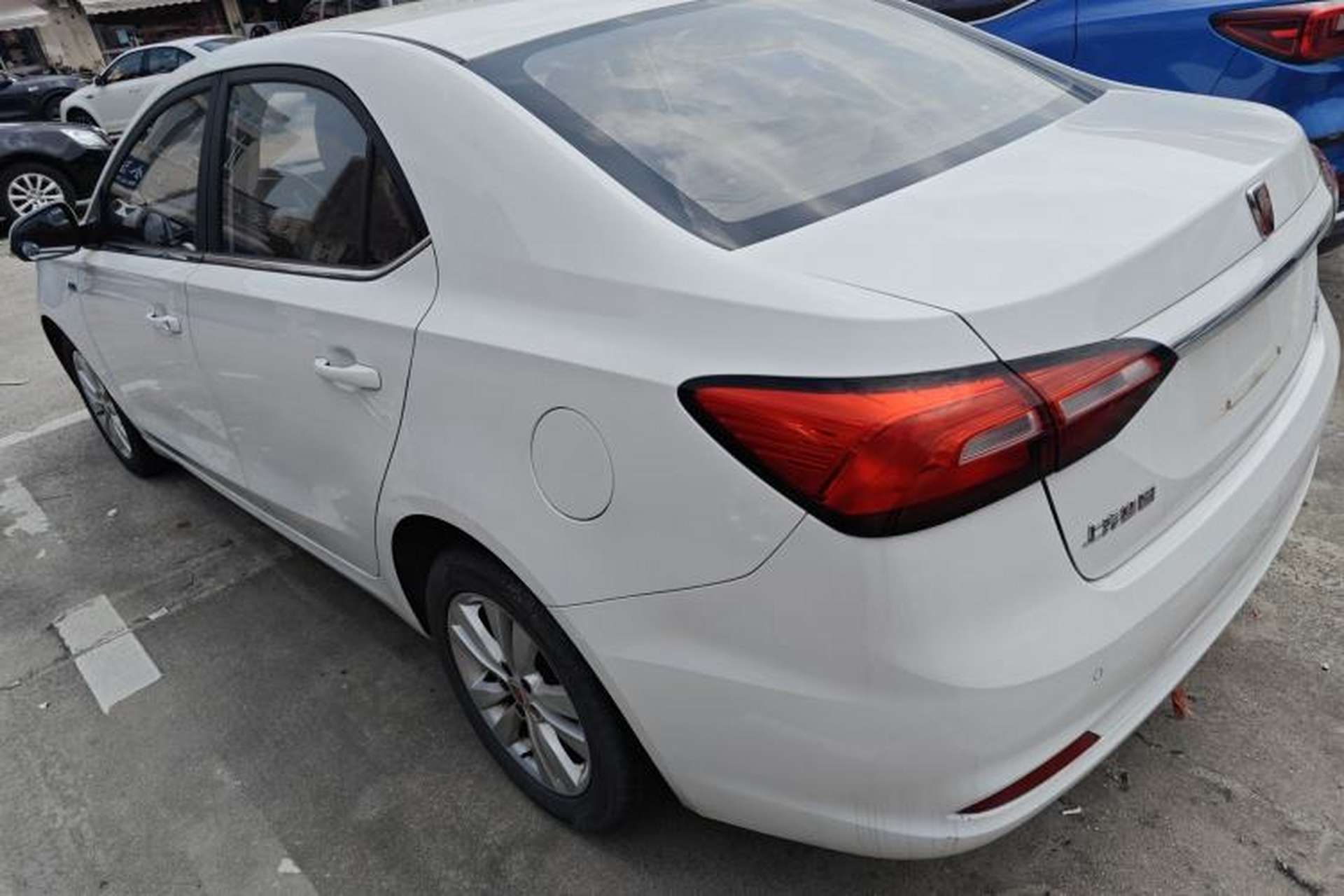 Used Roewe 360 2018 PLUS 1.5L Automatic Luxury Edition Exterior 2