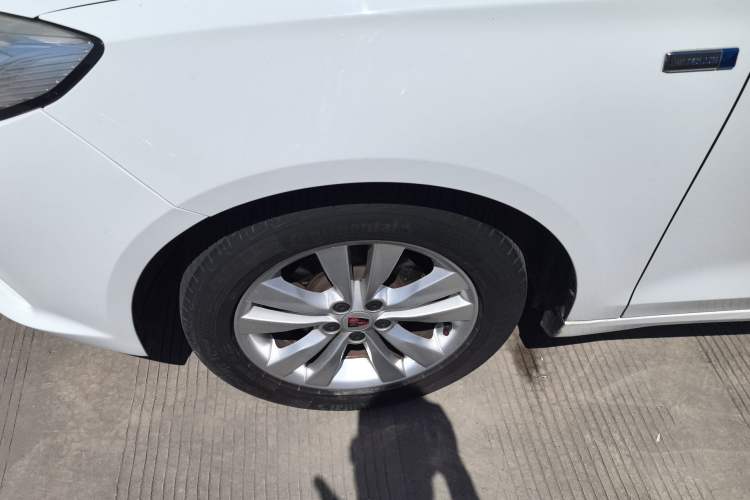 Used Roewe 360 2018 PLUS 1.5L Automatic Luxury Edition Exterior 4