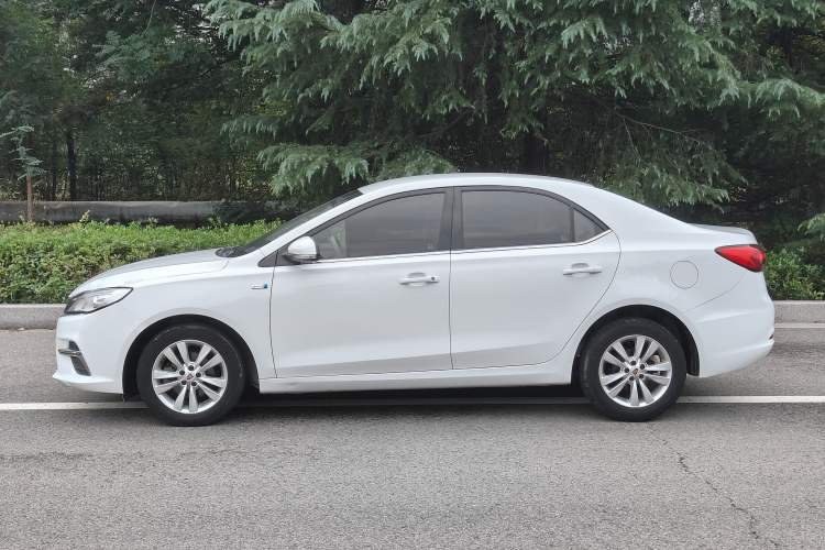 Used Roewe 360 2018 PLUS 1.5L Automatic Luxury Edition Exterior 7