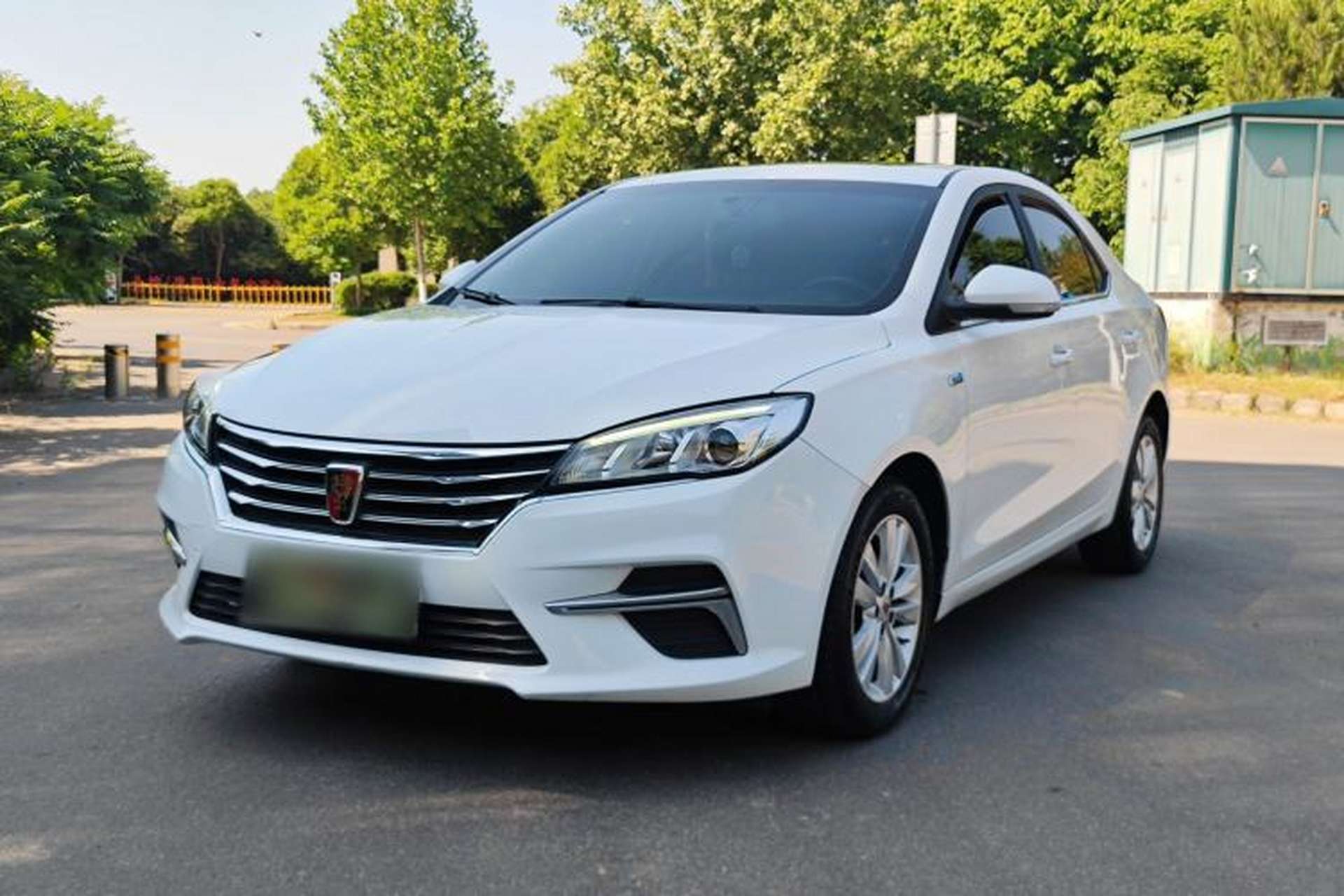 Used Roewe 360 2018 PLUS 1.5L Automatic Luxury Edition Front Left 45 Deg