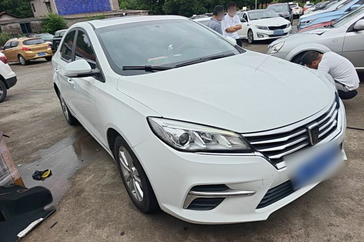 Used Roewe 360 2018 PLUS 1.5L Automatic Luxury Edition Front Right 45 Deg
