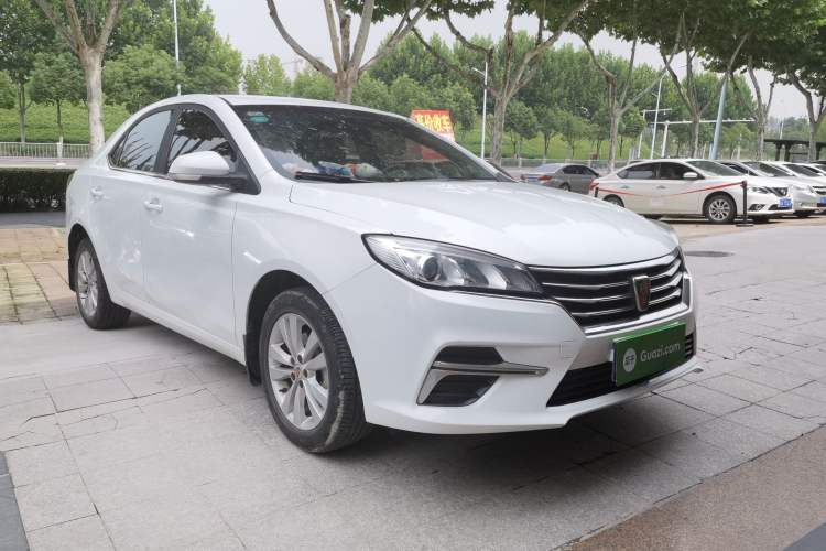 Used Roewe 360 2018 PLUS 1.5L Manual Luxury Edition Front Right 45 Deg