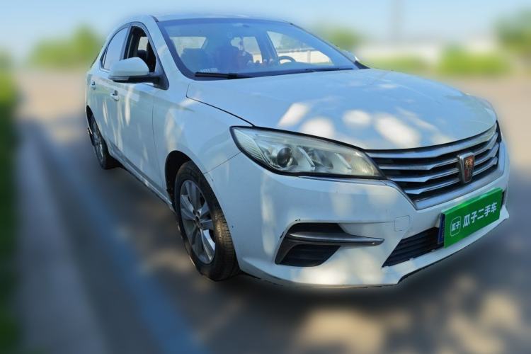 Used Roewe 360 2018 PLUS 1.5L Manual Luxury Edition Front Right 45 Deg