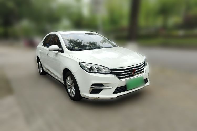 Used Roewe 360 2018 PLUS 1.5L Manual Luxury Edition Front Right 45 Deg