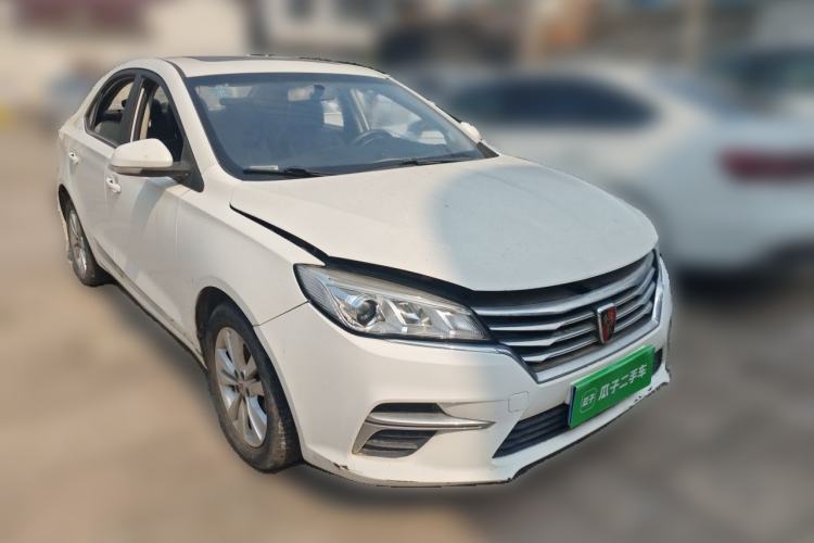 Used Roewe 360 2018 PLUS 1.5L Manual Luxury Edition Front Right 45 Deg