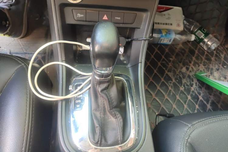 Used Roewe 360 2018 PLUS 1.5L Automatic Luxury Edition Gear Lever