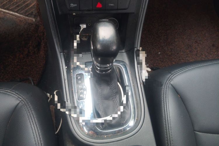 Used Roewe 360 2018 PLUS 1.5L Automatic Luxury Edition Gear Lever
