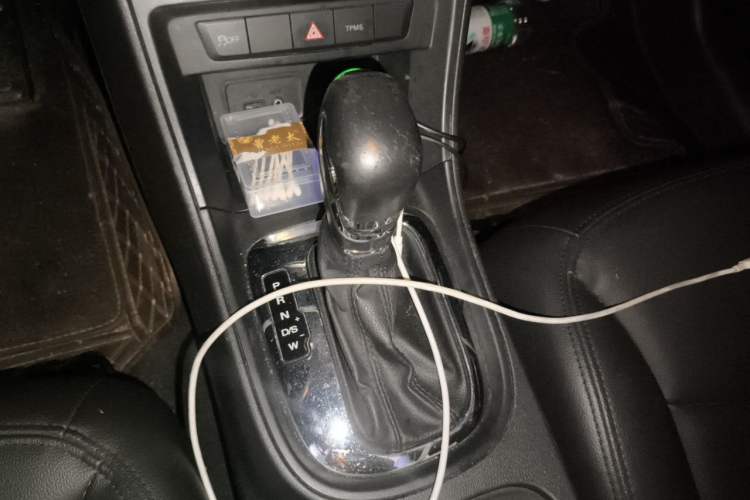 Used Roewe 360 2018 PLUS 1.5L Automatic Luxury Edition Gear Lever