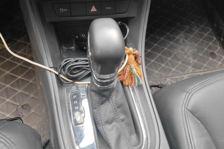 Used Roewe 360 2018 PLUS 1.5L Automatic Luxury Edition Gear Lever