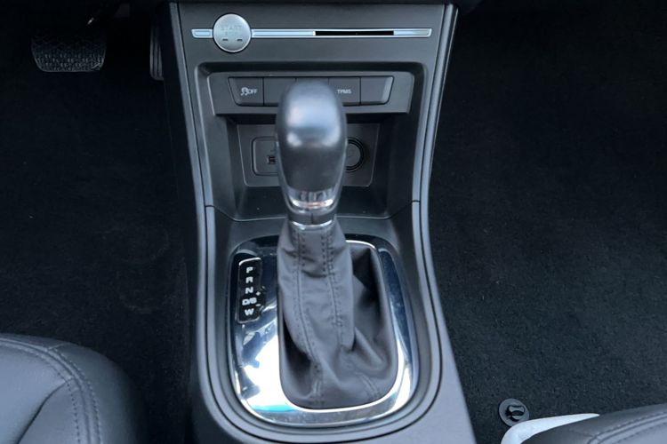 Used Roewe 360 2018 PLUS 1.5L Automatic Luxury Edition Gear Lever