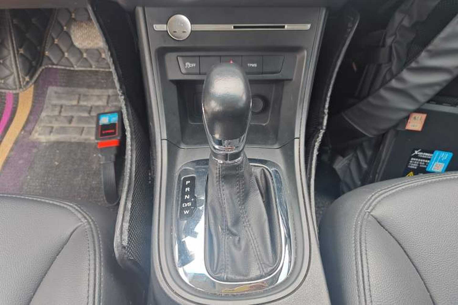 Used Roewe 360 2018 PLUS 1.5L Automatic Luxury Edition Gear Lever