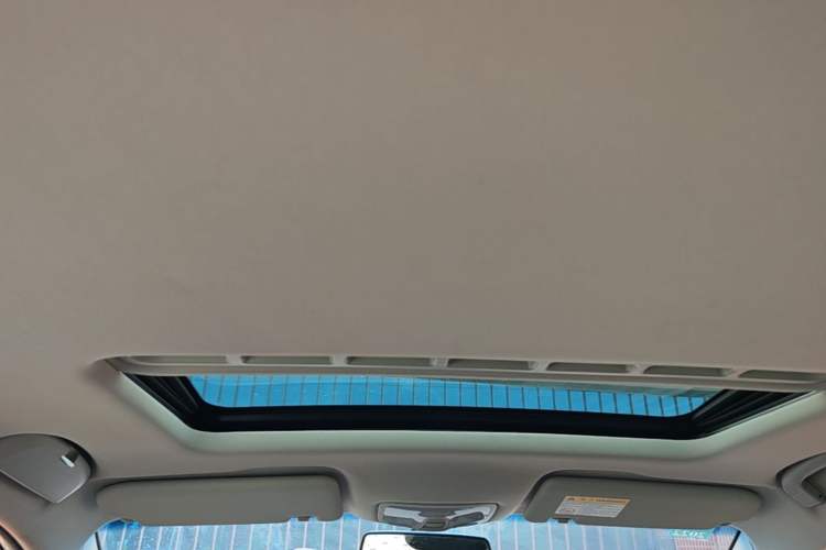 Used Roewe 360 2018 PLUS 1.5L Automatic Luxury Edition Headliner