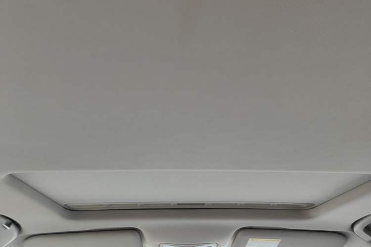 Used Roewe 360 2018 PLUS 1.5L Automatic Luxury Edition Headliner