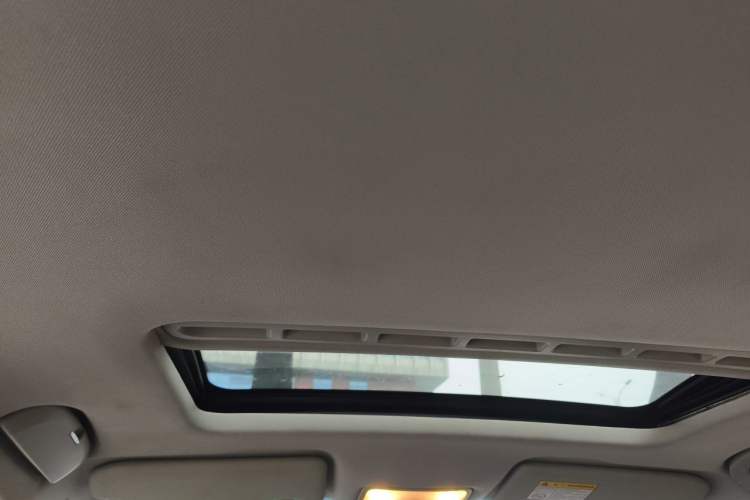 Used Roewe 360 2018 PLUS 1.5L Automatic Luxury Edition Headliner