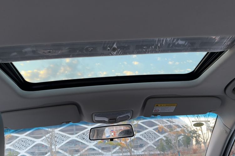 Used Roewe 360 2018 PLUS 1.5L Automatic Luxury Edition Headliner