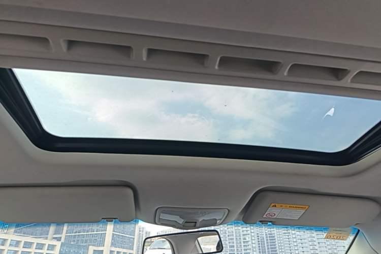 Used Roewe 360 2018 PLUS 1.5L Manual Luxury Edition Headliner