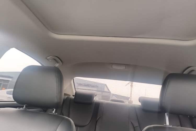 Used Roewe 360 2018 PLUS 1.5L Automatic Luxury Edition Headliner