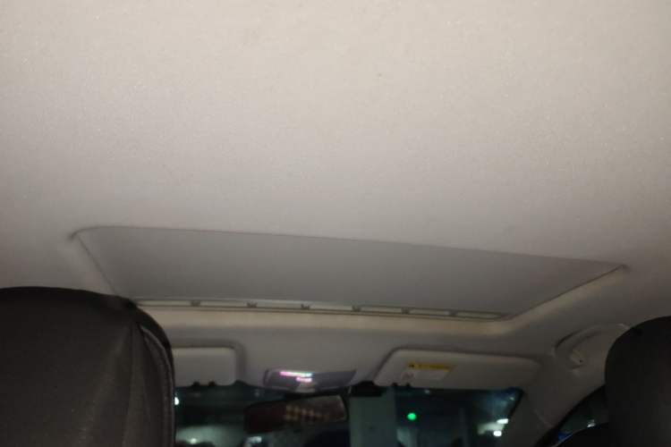 Used Roewe 360 2018 PLUS 1.5L Automatic Luxury Edition Headliner