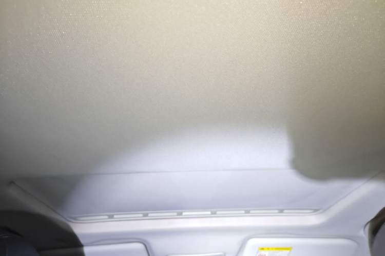 Used Roewe 360 2018 PLUS 1.5L Automatic Luxury Edition Headliner