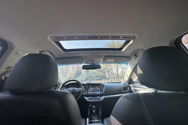 Used Roewe 360 2018 PLUS 1.5L Automatic Luxury Edition Headliner