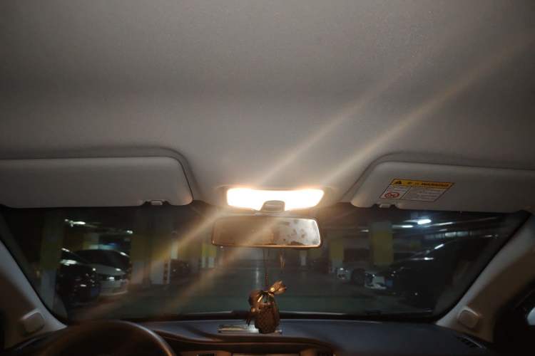 Used Roewe 360 2018 PLUS 1.5L Automatic Luxury Edition Headliner