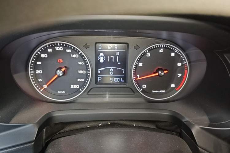 Used Roewe 360 2018 PLUS 1.5L Automatic Luxury Edition Instrument Cluster