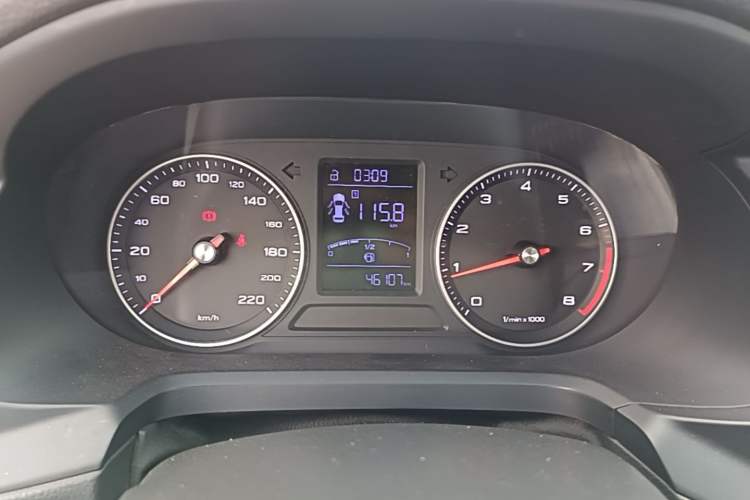Used Roewe 360 2018 PLUS 1.5L Manual Luxury Edition Instrument Cluster