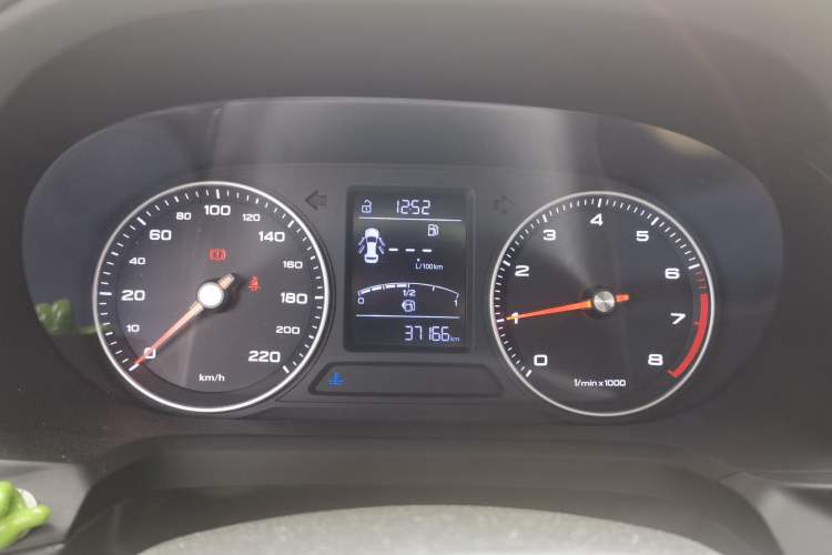 Used Roewe 360 2018 PLUS 1.5L Manual Luxury Edition Instrument Cluster