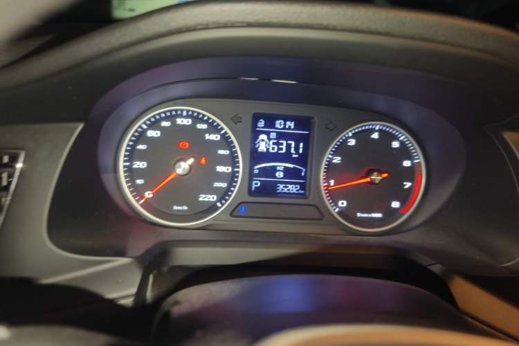 Used Roewe 360 2018 PLUS 1.5L Automatic Luxury Edition Instrument Cluster