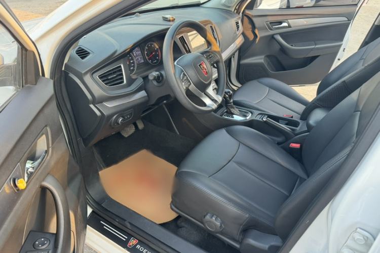 Used Roewe 360 2018 PLUS 1.5L Automatic Luxury Edition Interior 1