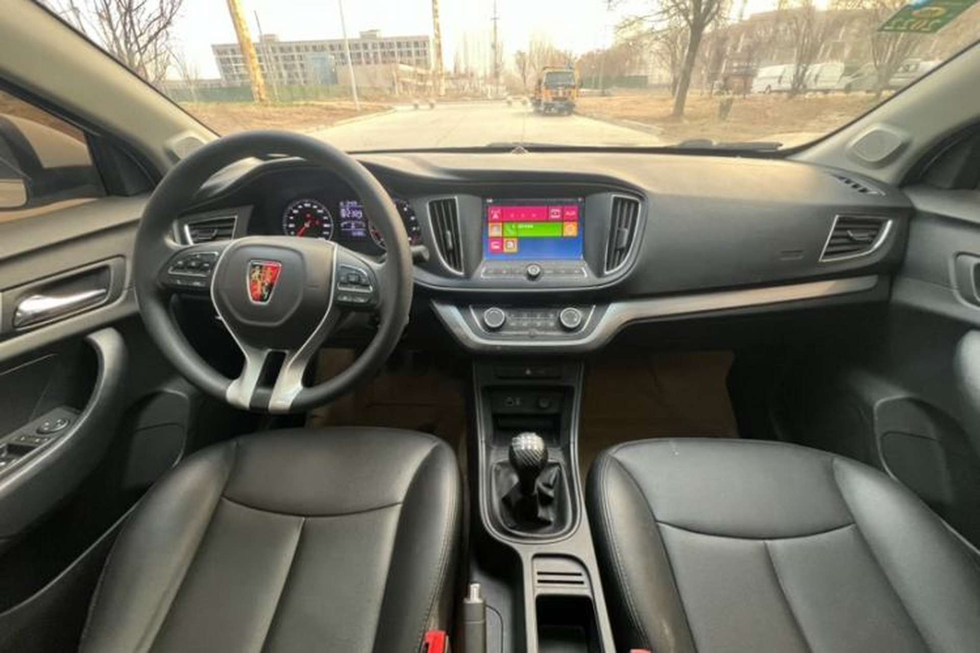 Used Roewe 360 2018 PLUS 1.5L Manual Luxury Edition Interior 3