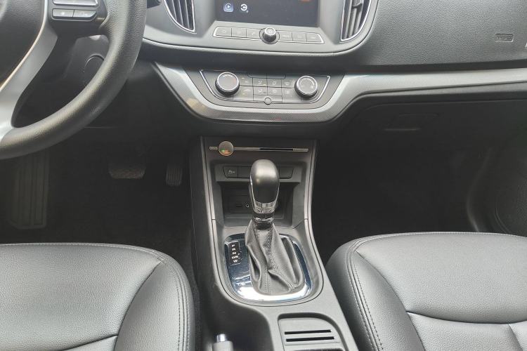 Used Roewe 360 2018 PLUS 1.5L Automatic Luxury Edition Interior 9