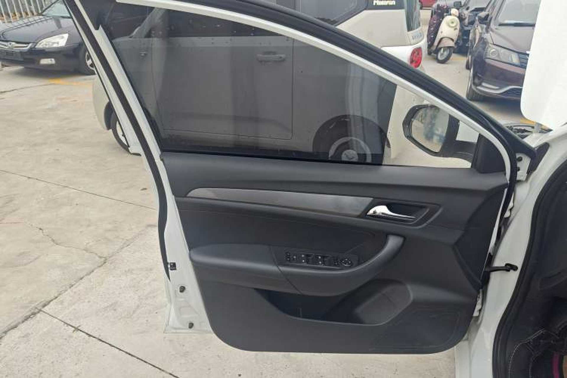 Used Roewe 360 2018 PLUS 1.5L Automatic Luxury Edition Left Front Door Interior