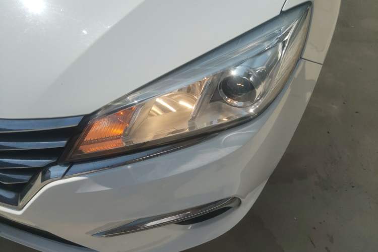 Used Roewe 360 2018 PLUS 1.5L Manual Luxury Edition Left Front Headlight
