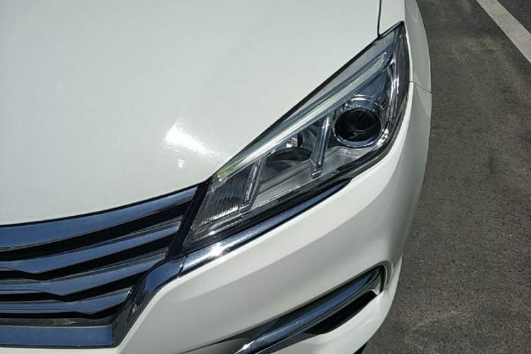 Used Roewe 360 2018 PLUS 1.5L Automatic Luxury Edition Left Front Headlight