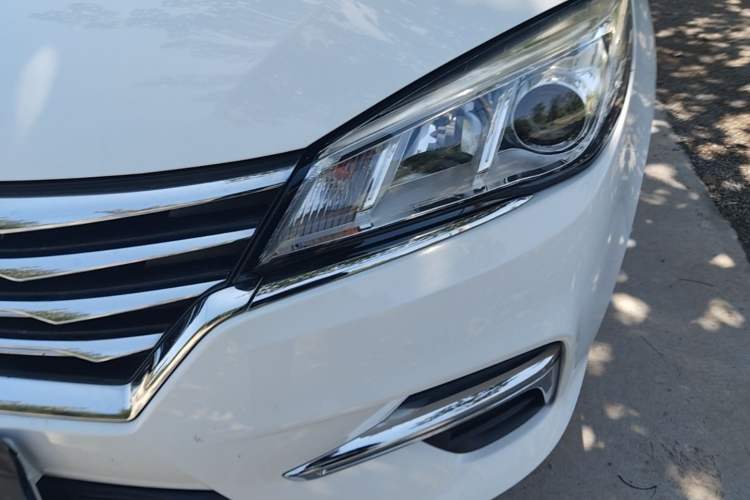 Used Roewe 360 2018 PLUS 1.5L Manual Luxury Edition Left Front Headlight
