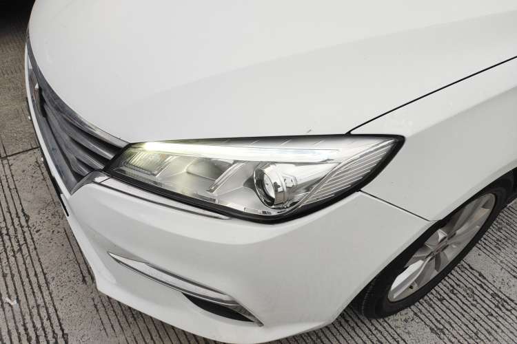 Used Roewe 360 2018 PLUS 1.5L Automatic Luxury Edition Left Front Headlight