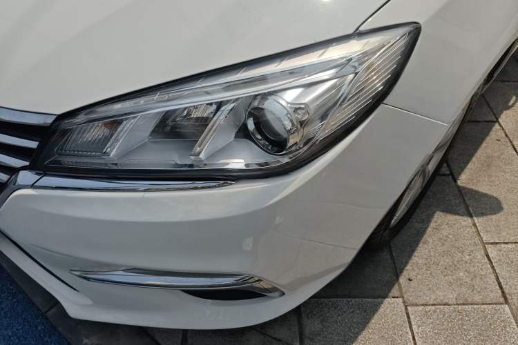 Used Roewe 360 2018 PLUS 1.5L Automatic Luxury Edition Left Front Headlight