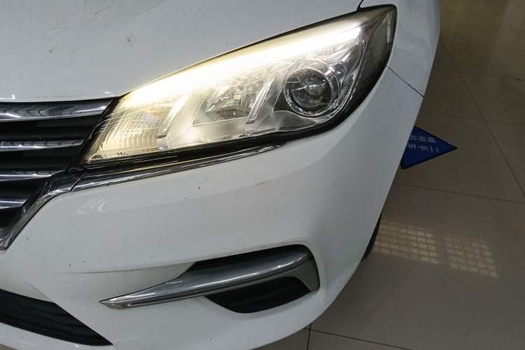 Used Roewe 360 2018 PLUS 1.5L Manual Luxury Edition Left Front Headlight