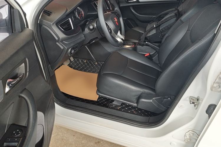 Used Roewe 360 2018 PLUS 1.5L Automatic Luxury Edition Left Front Seat