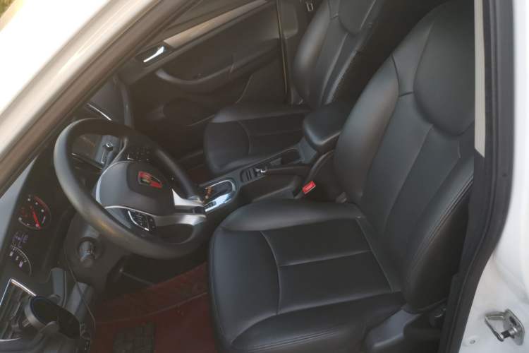 Used Roewe 360 2018 PLUS 1.5L Automatic Luxury Edition Left Front Seat