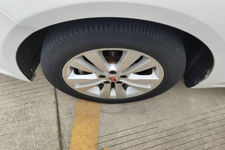 Used Roewe 360 2018 PLUS 1.5L Automatic Luxury Edition Left Front Wheel Hub