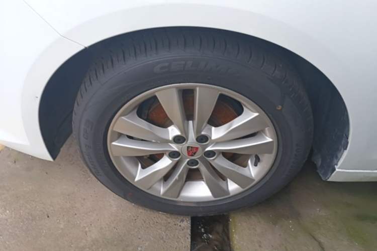Used Roewe 360 2018 PLUS 1.5L Automatic Luxury Edition Left Front Wheel Hub