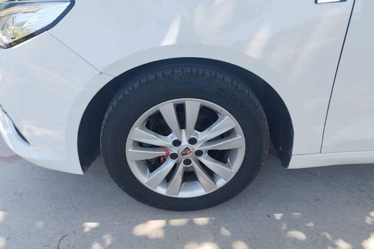 Used Roewe 360 2018 PLUS 1.5L Manual Luxury Edition Left Front Wheel Hub