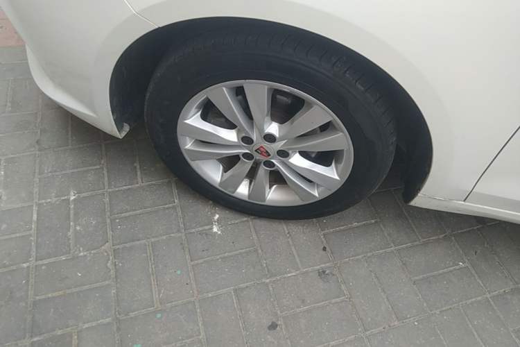 Used Roewe 360 2018 PLUS 1.5L Automatic Luxury Edition Left Front Wheel Hub